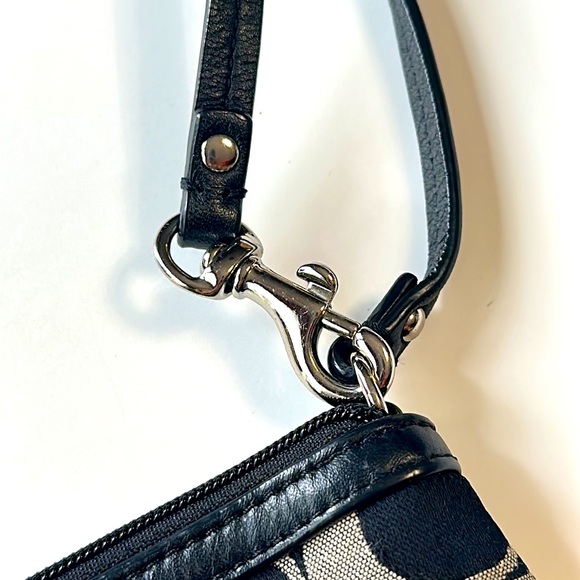 Coach big wristlet/bag black/gray monogram wallet - Picture 5 of 14